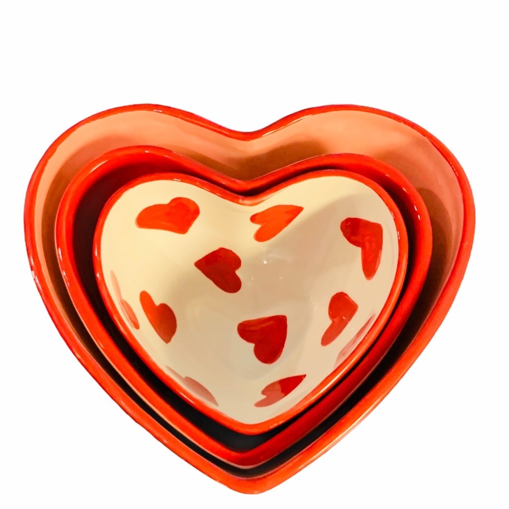 3 Gorgeous Heart Shape Nesting Bowl